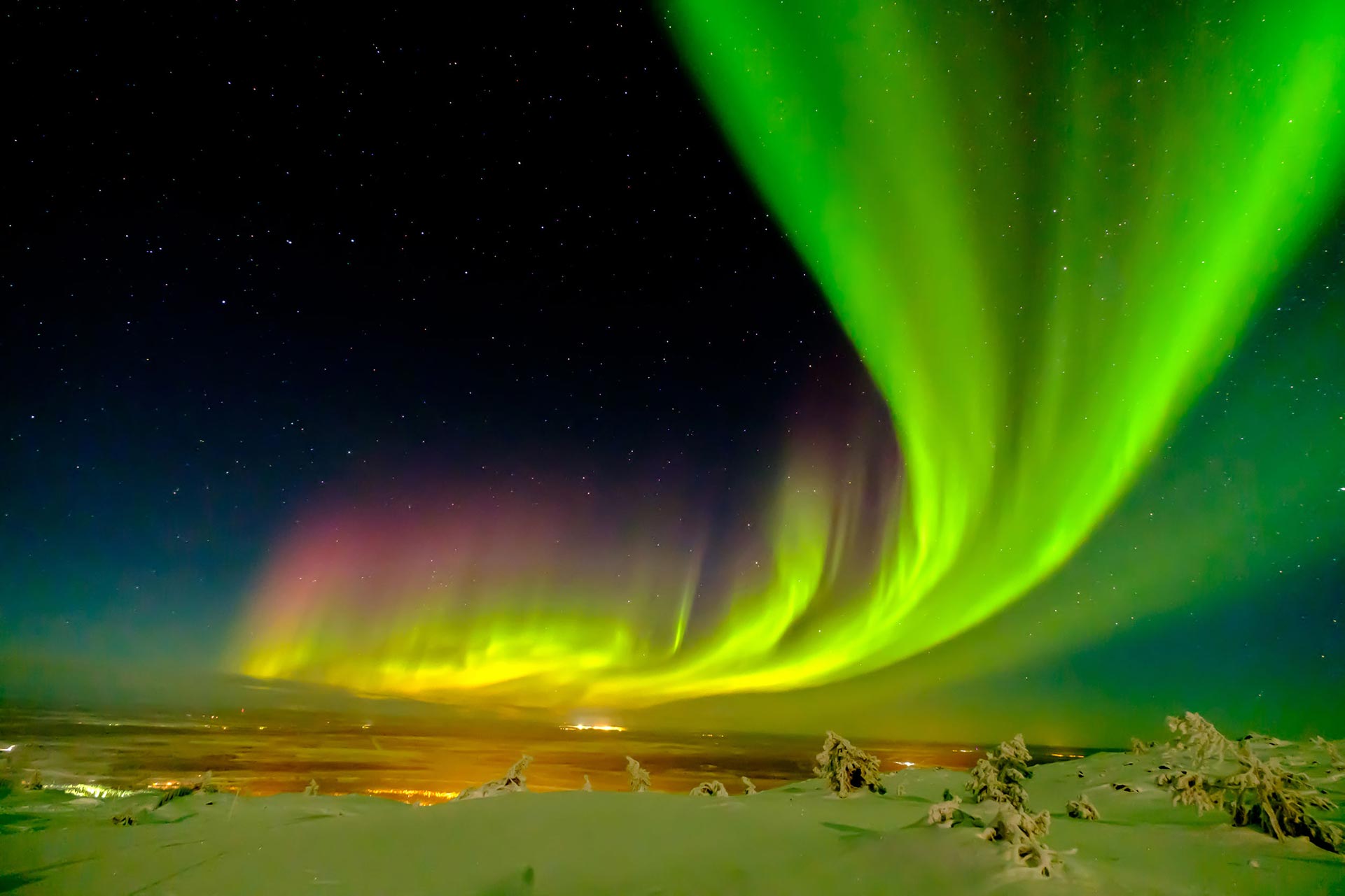 header-borealis.jpg